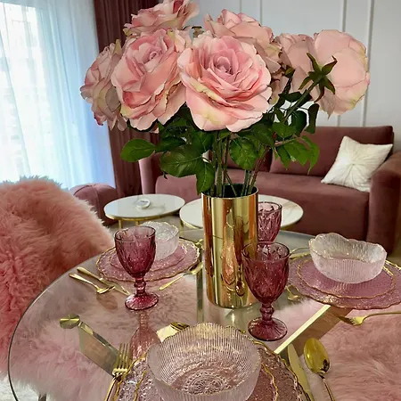Just Unique Rose Апартаменты Познань