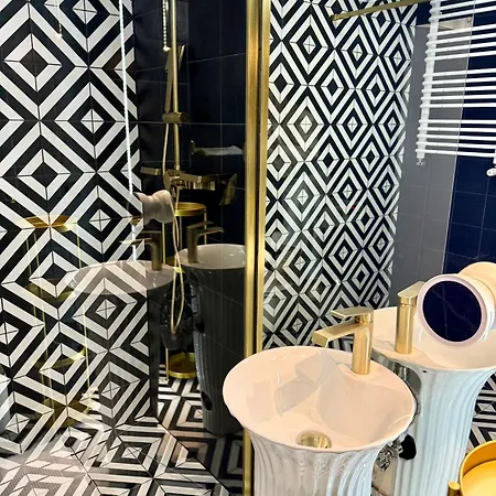 Apartment Just Unique Rose